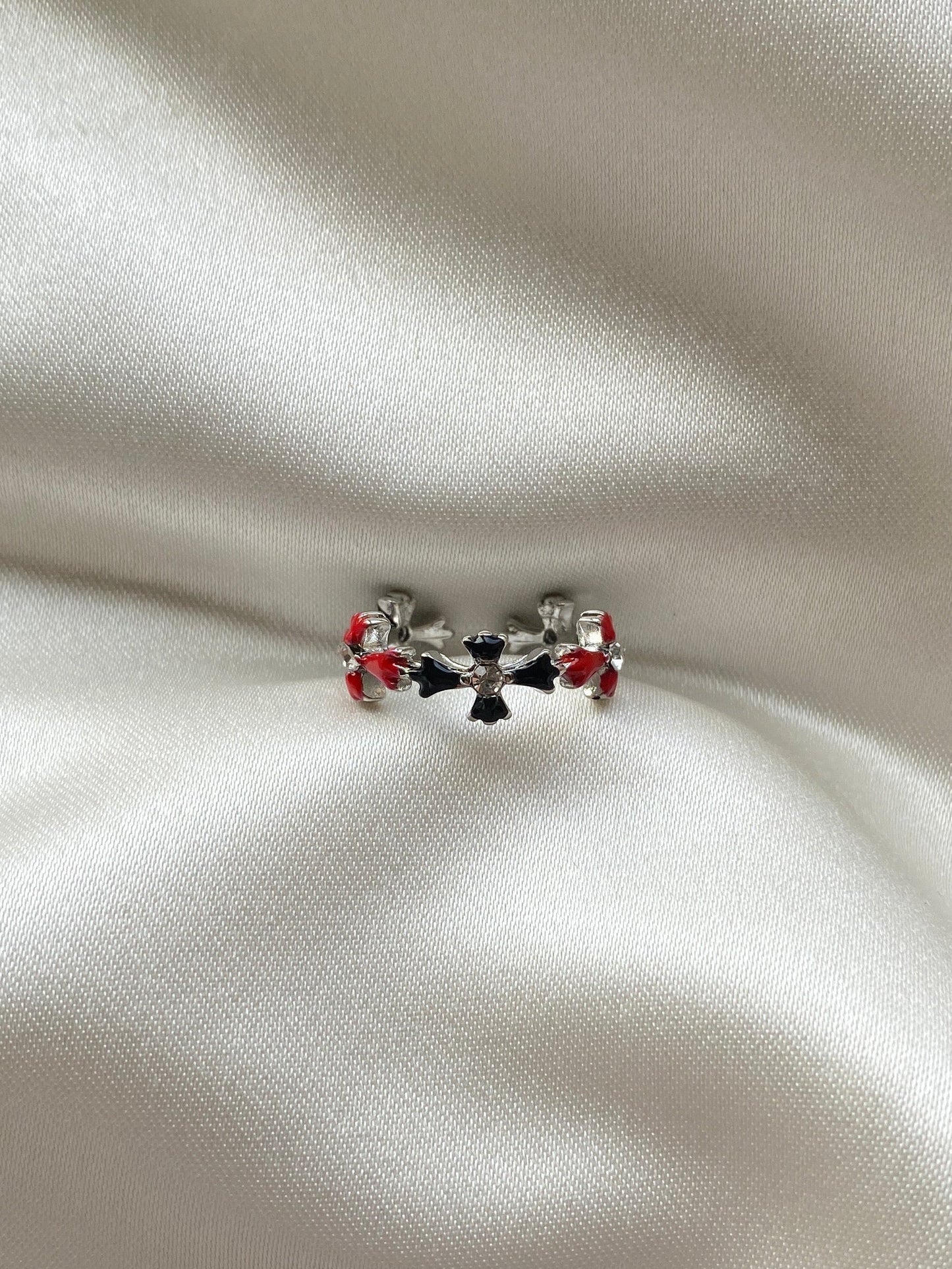 Haç İşaretli Çelik Yüzük