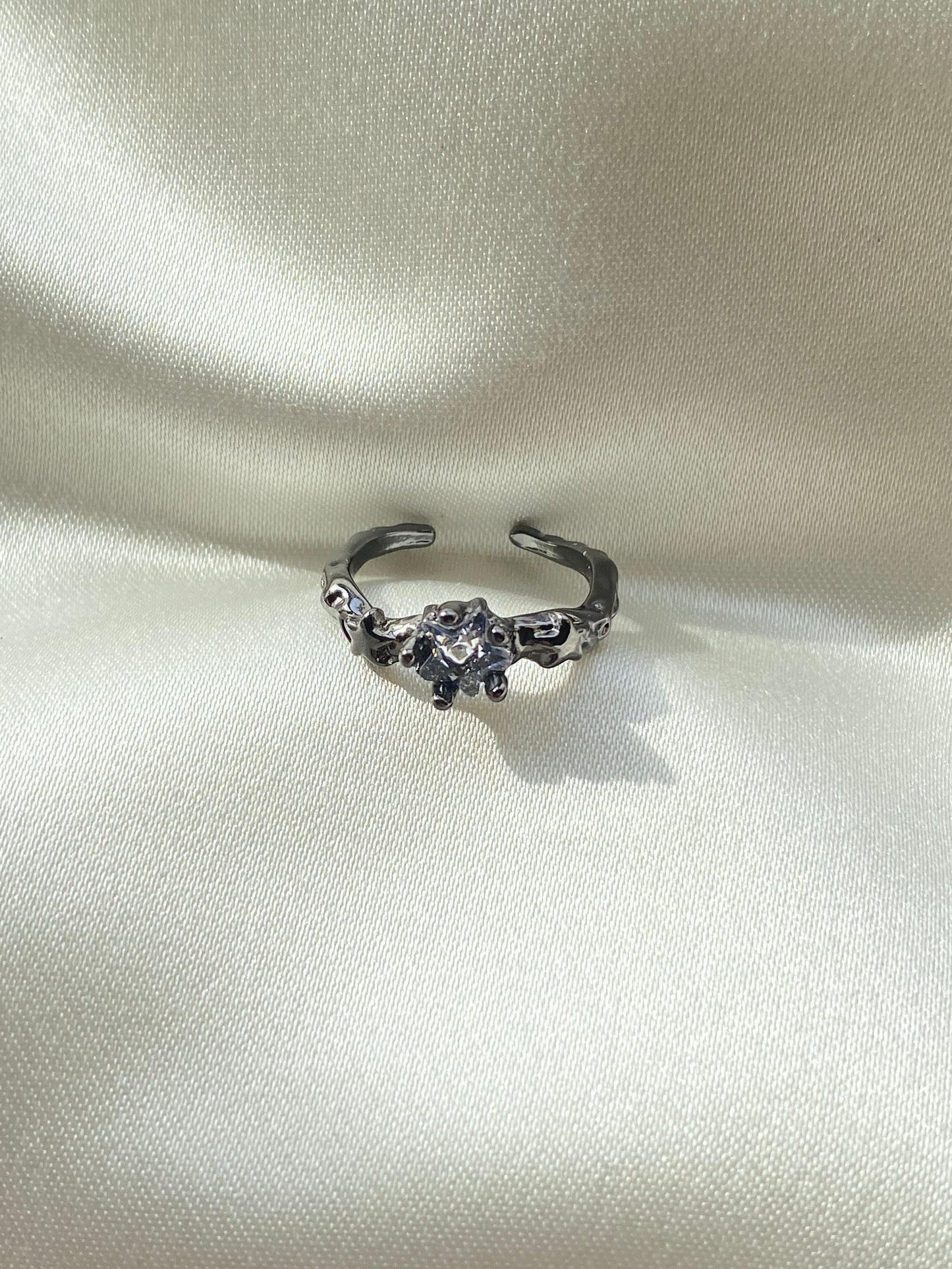 Yıldız Taşlı Çelik Yüzük