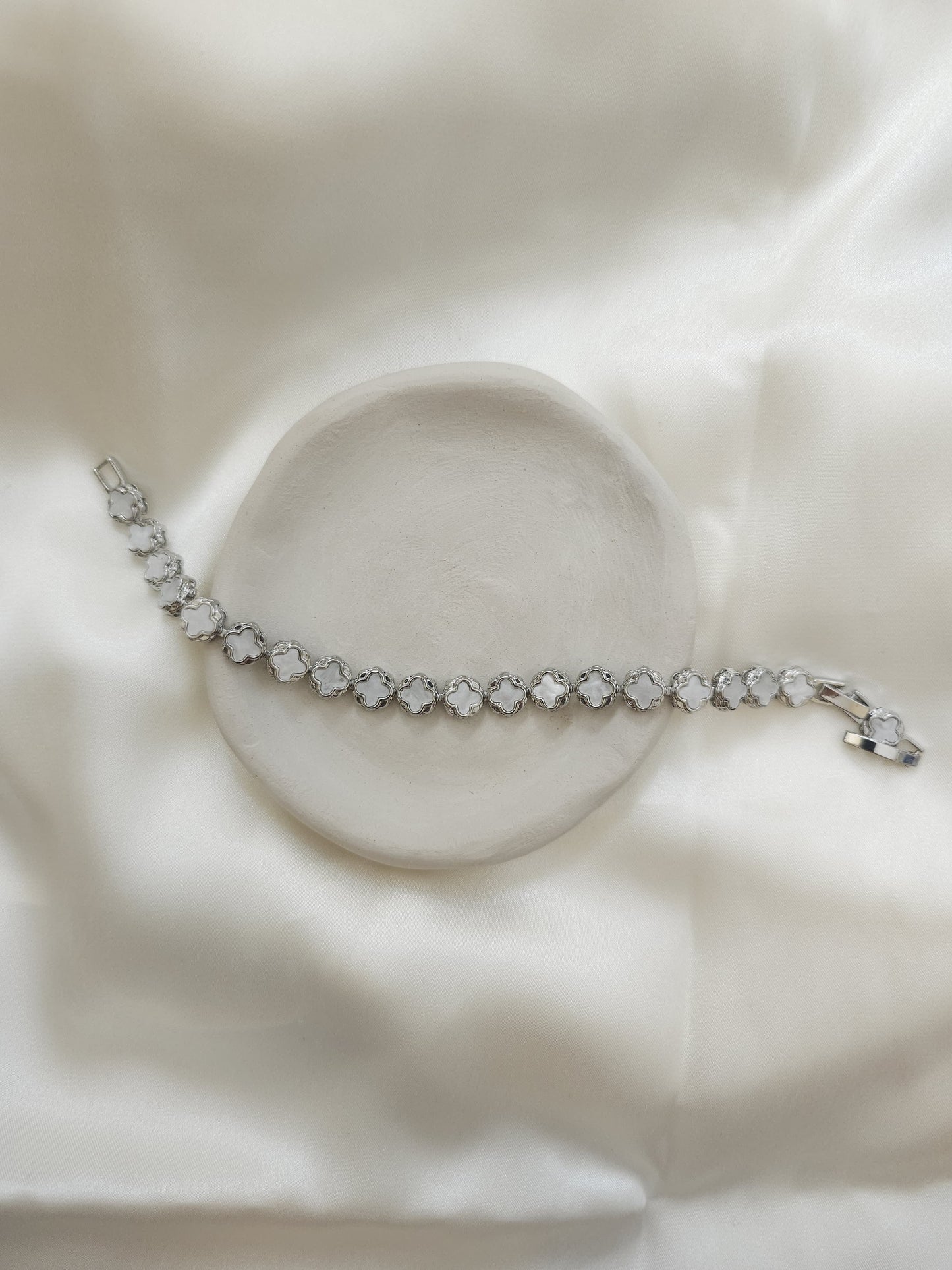 Lune Çelik – İnci Sükûneti Silver Bileklik