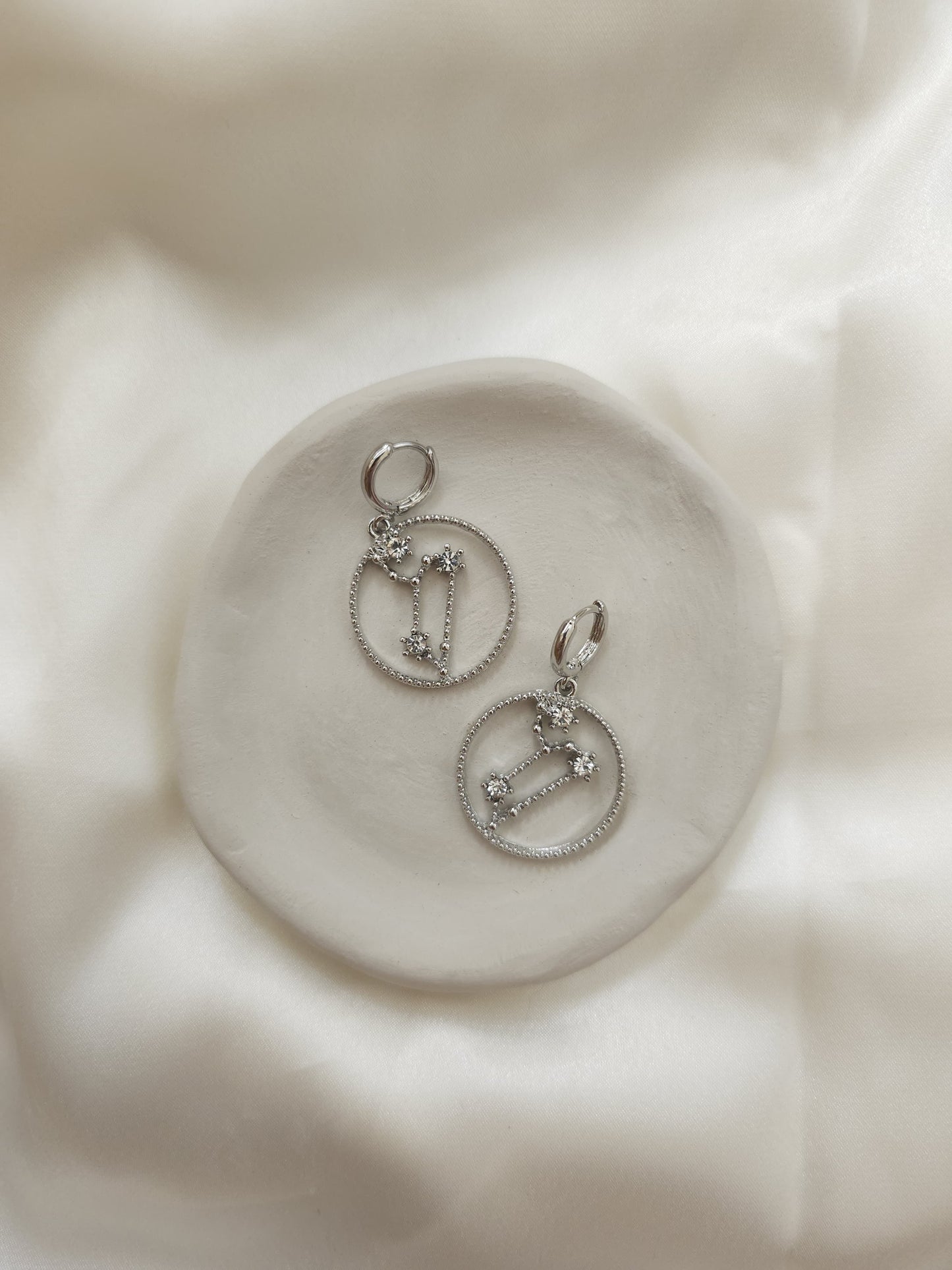 Lune 3 Stone Steel Earrings