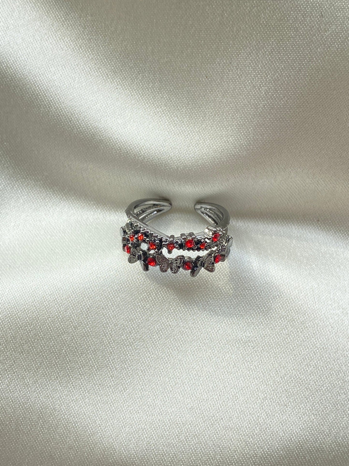 Kelebekli Çelik Yüzük