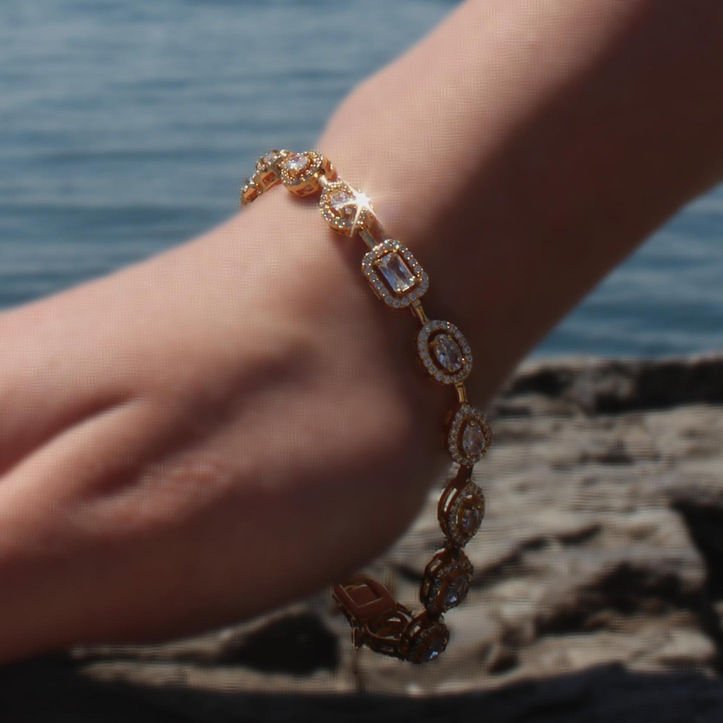 Lune Çelik – Shape Symphony Gold Bileklik