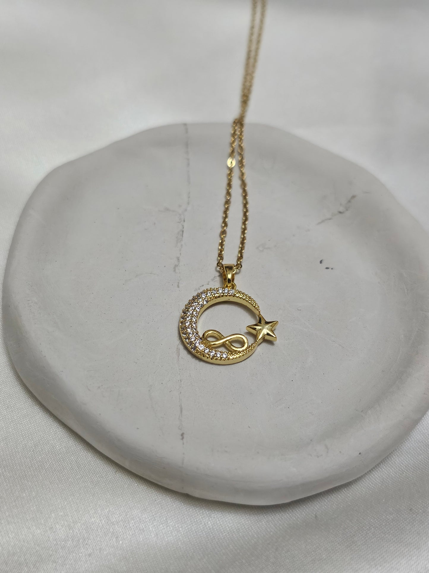 Stone Gold Flag Infinity Sign Steel Necklace
