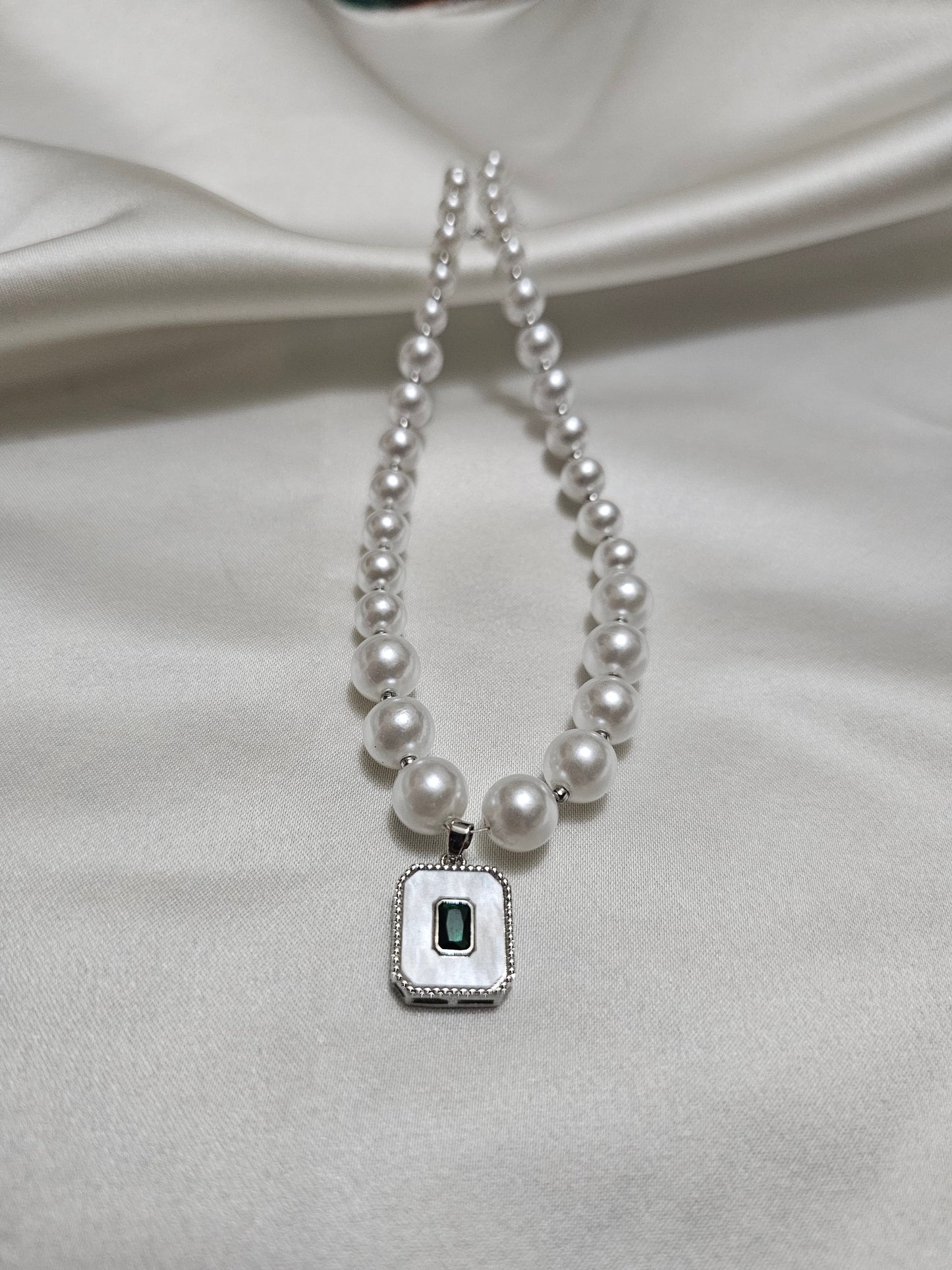Emerald Stone Pearl Silver Necklace Steel