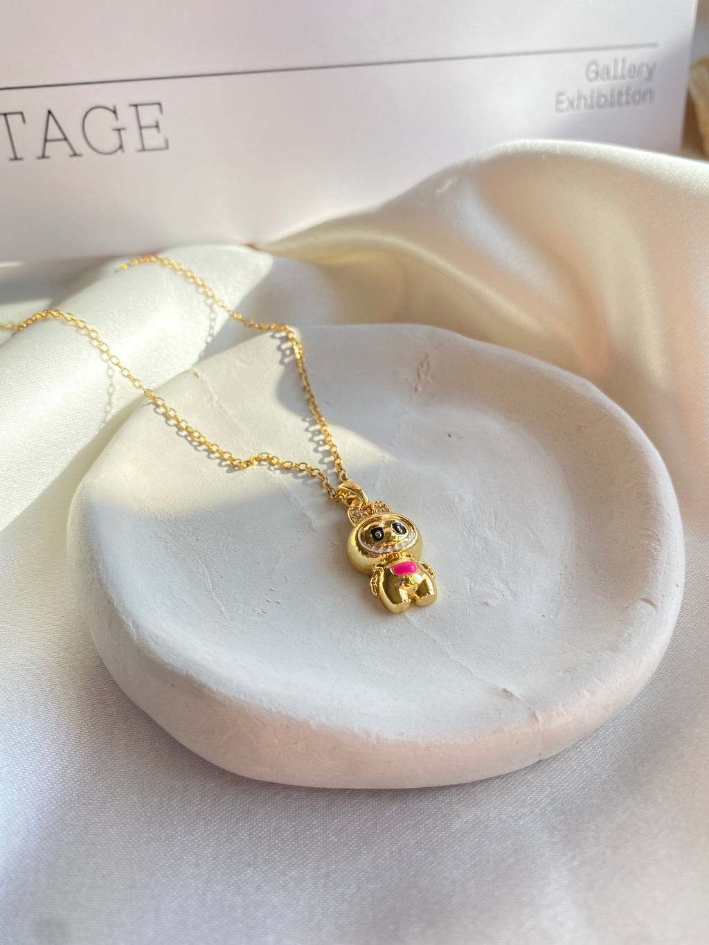 Labubu Gold Pembeli Çelik Kolye