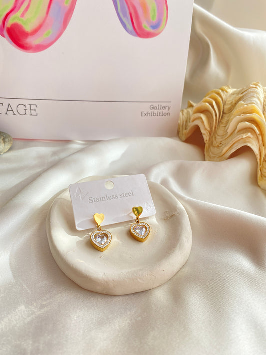 Çelik Gold Taşlı Kalp Küpe