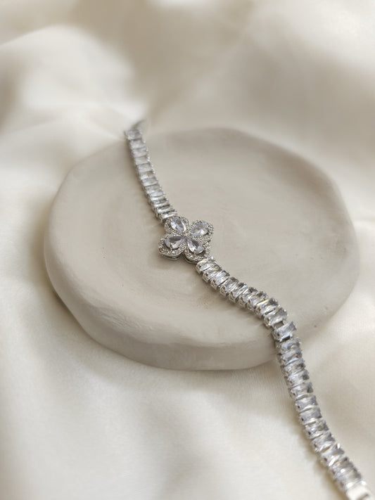 Lune Stone Clover Silver Bracelet Steel