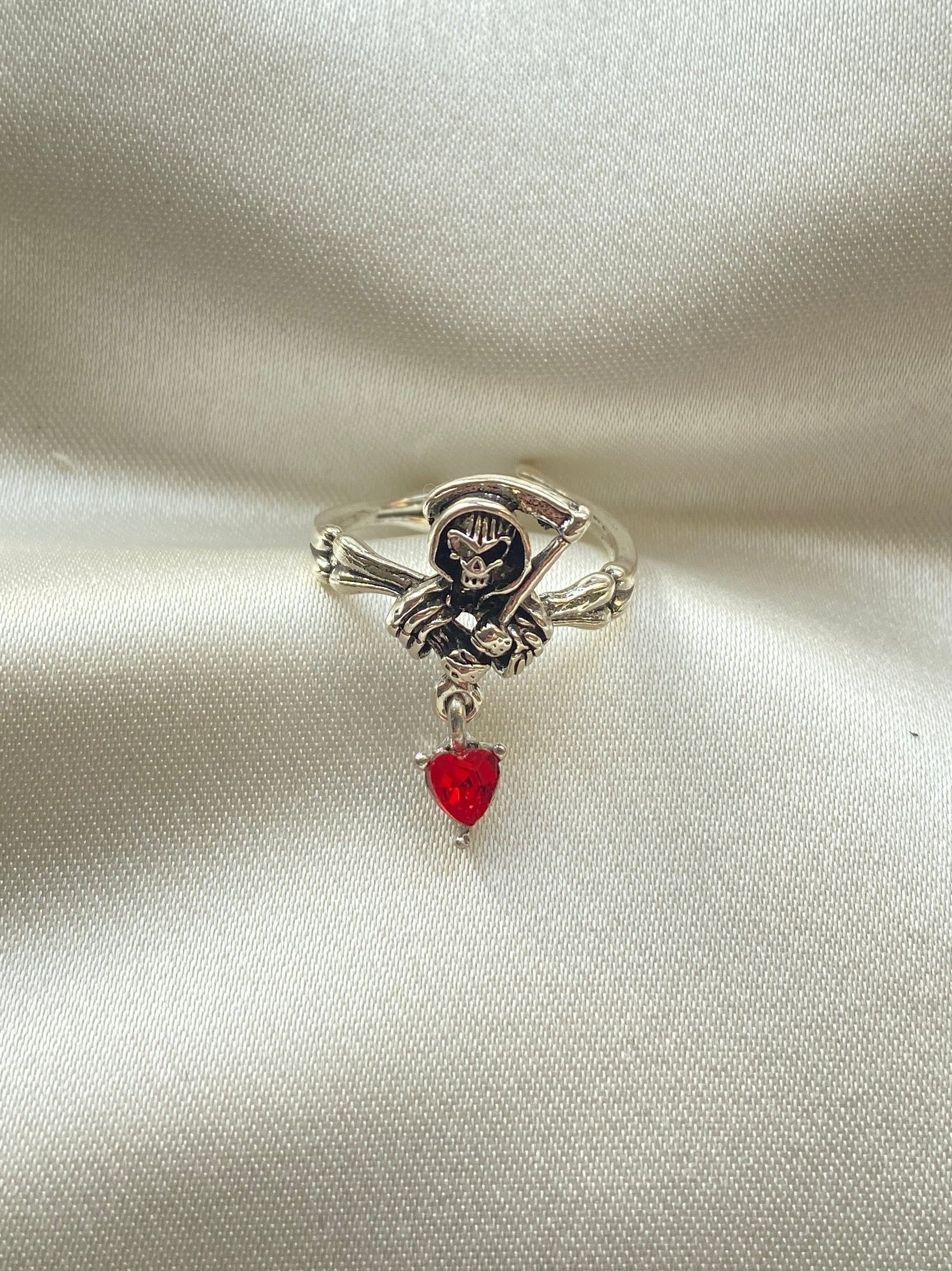 İskelet Görünümlü Çelik Yüzük