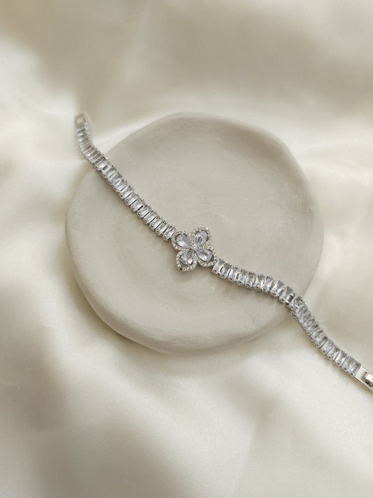 Lune Stone Clover Silver Bracelet Steel