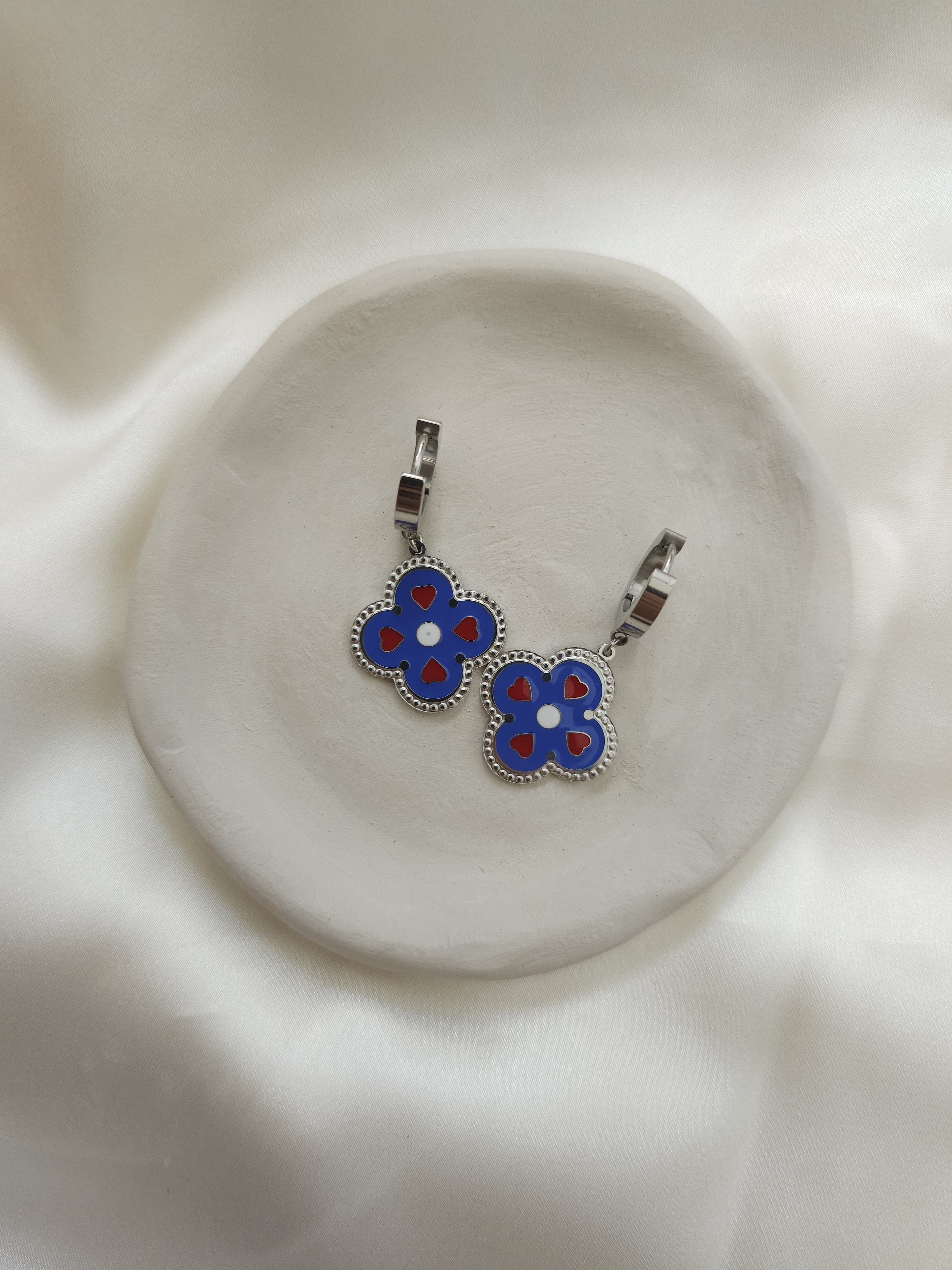 Lune Mavi Çelik Küpe