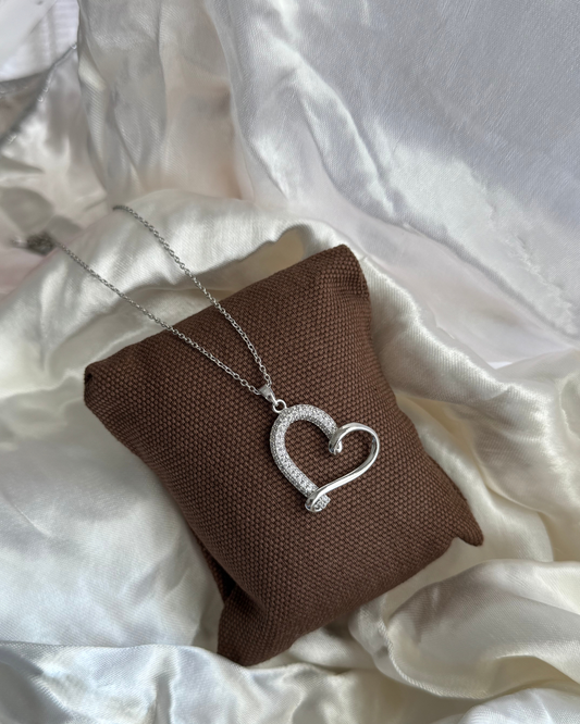 Lune Çelik – Heartline Silver Kolye