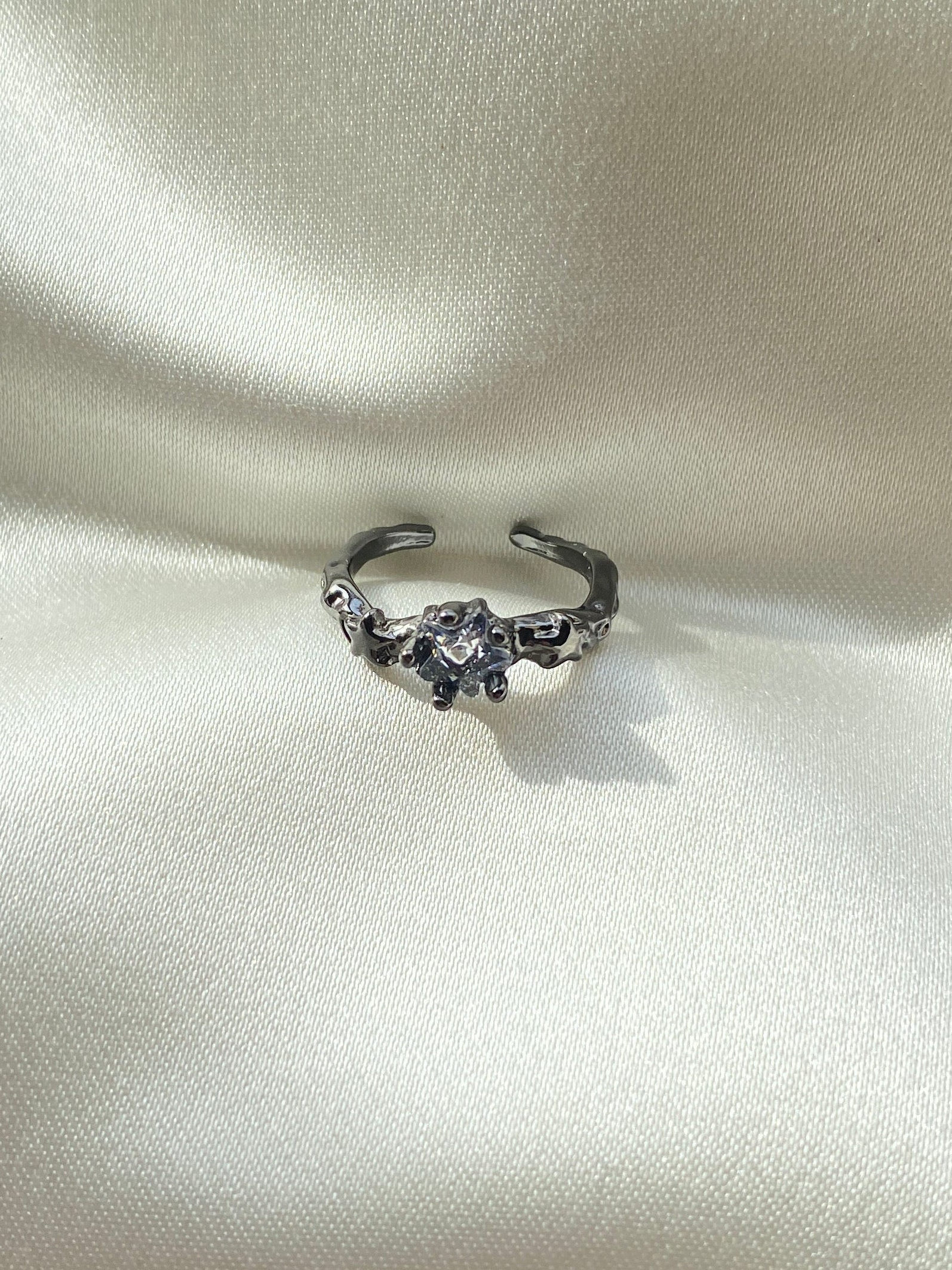 Yıldız Taşlı Çelik Yüzük