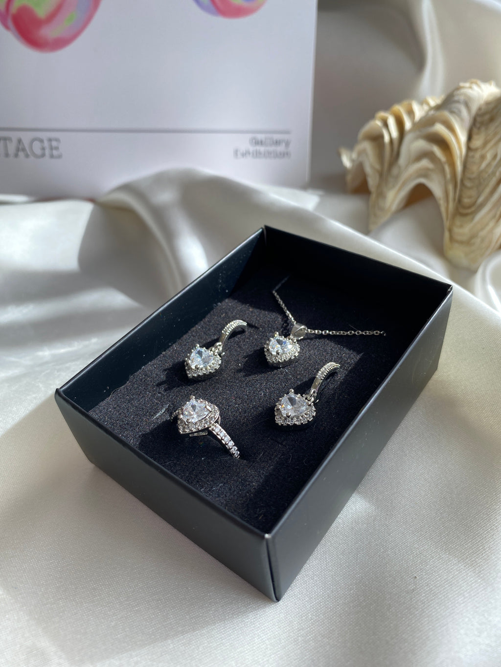 Ciddi İlişki Seti Beyaz