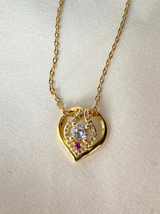 Taşlı Kalp Çelik Kolye