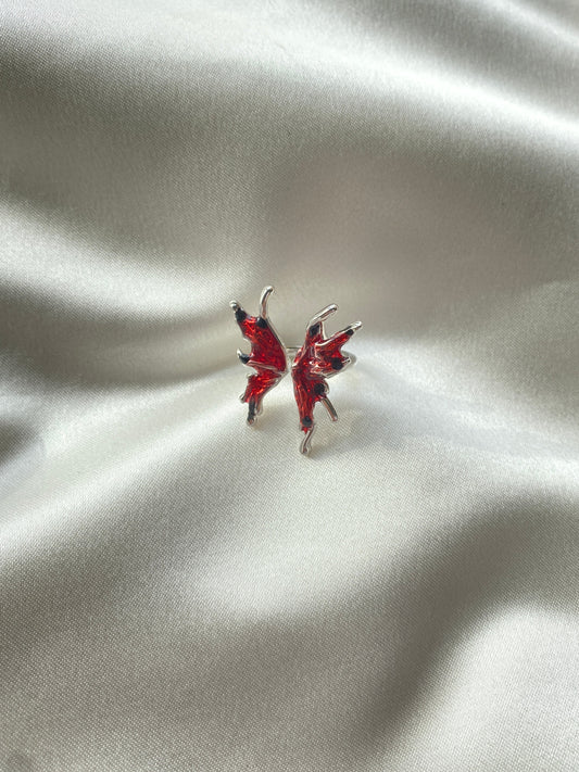 Kelebekli Çelik Yüzük