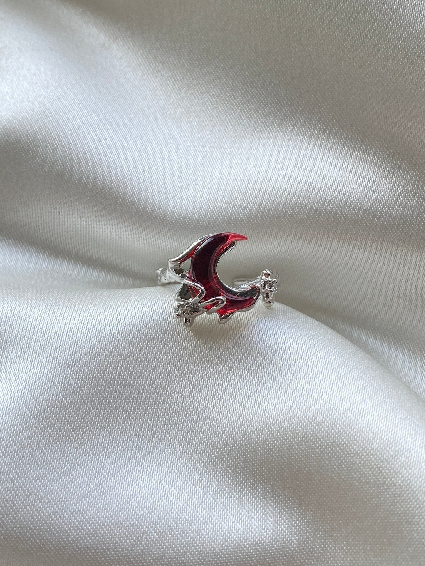 Kırmızı Ay Çelik Yüzük