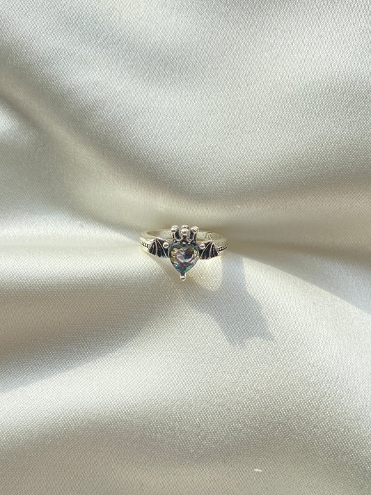 Kalp Taşlı Çelik Kolye