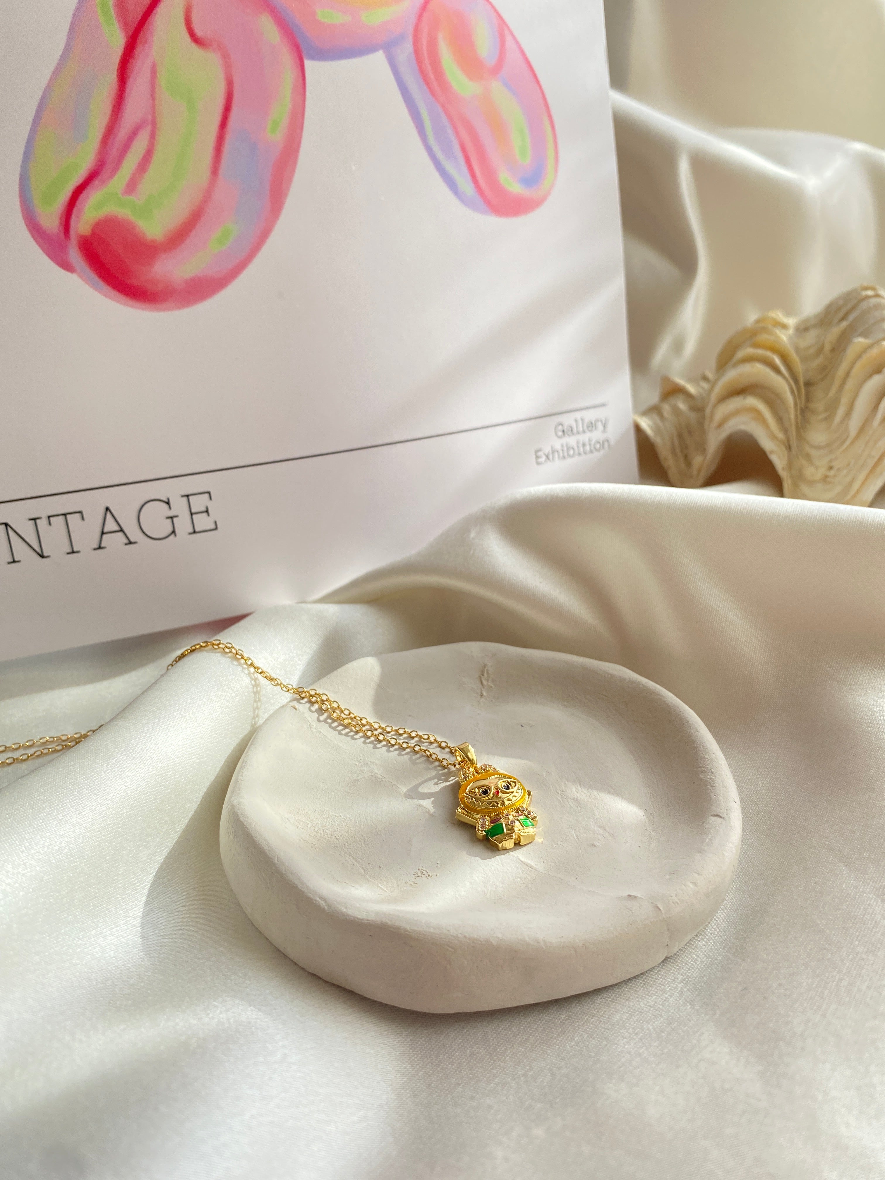 Labubu Turuncu Yeşil Gold Çelik Kolye