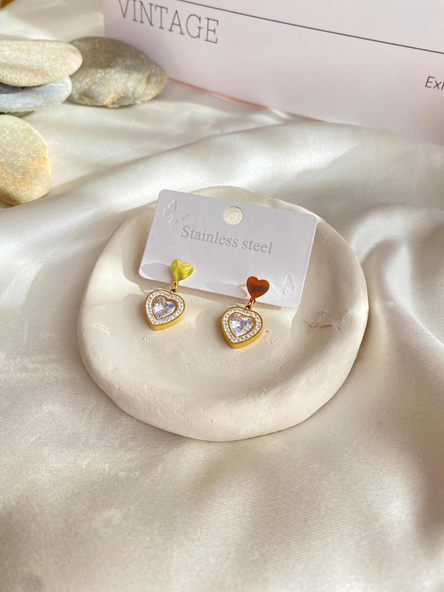 Çelik Gold Taşlı Kalp Küpe