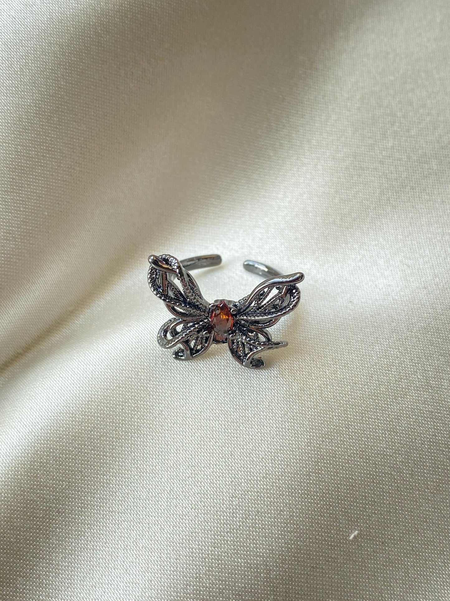 Çelik Kelebek Yüzük