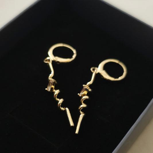 Lune Çelik – Spiral Grace Gold Küpe