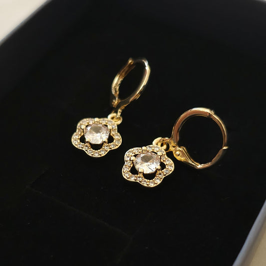Lune Çelik – Solstice Gold Küpe