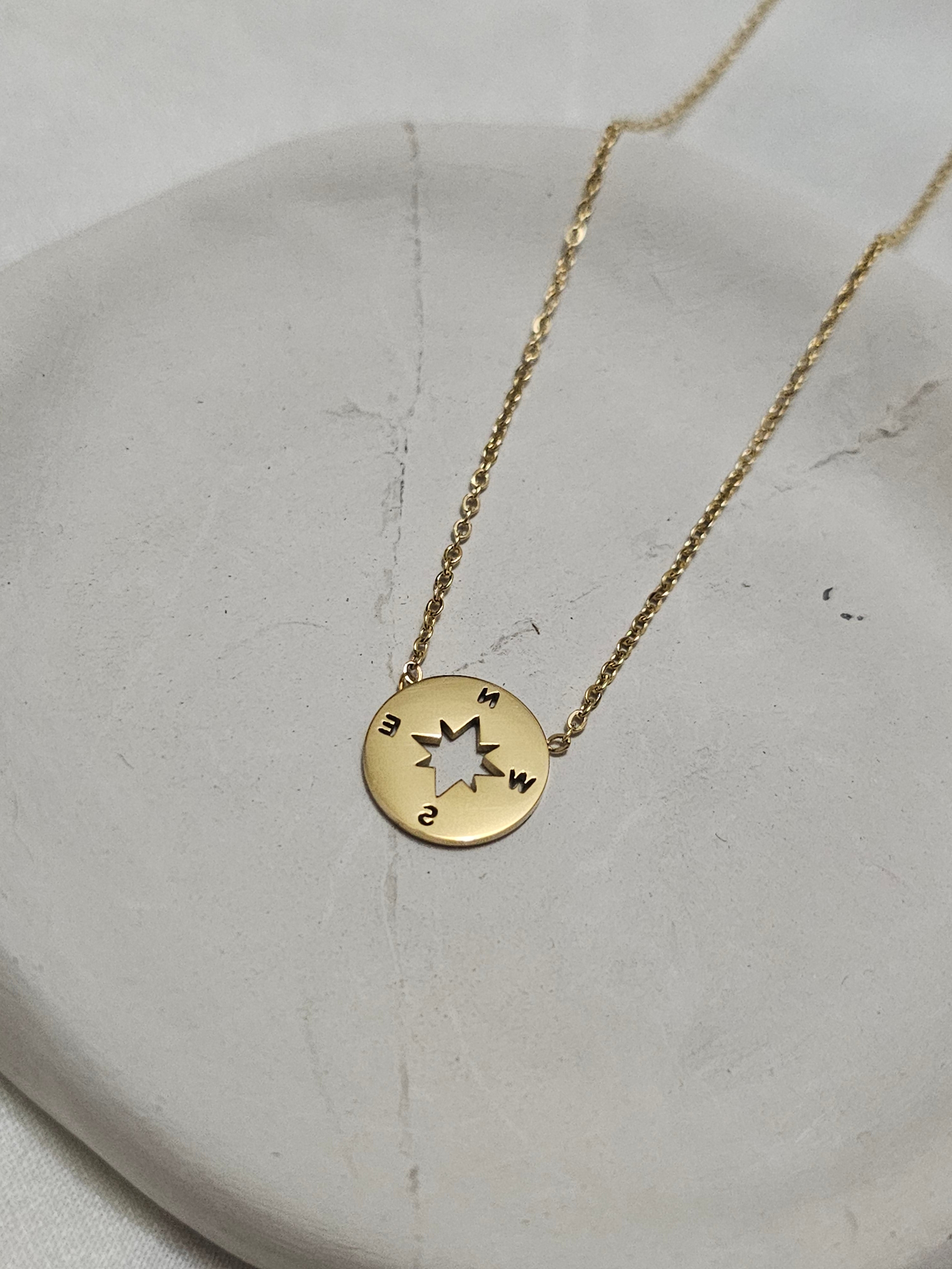 Pusula Gold Çelik Kolye