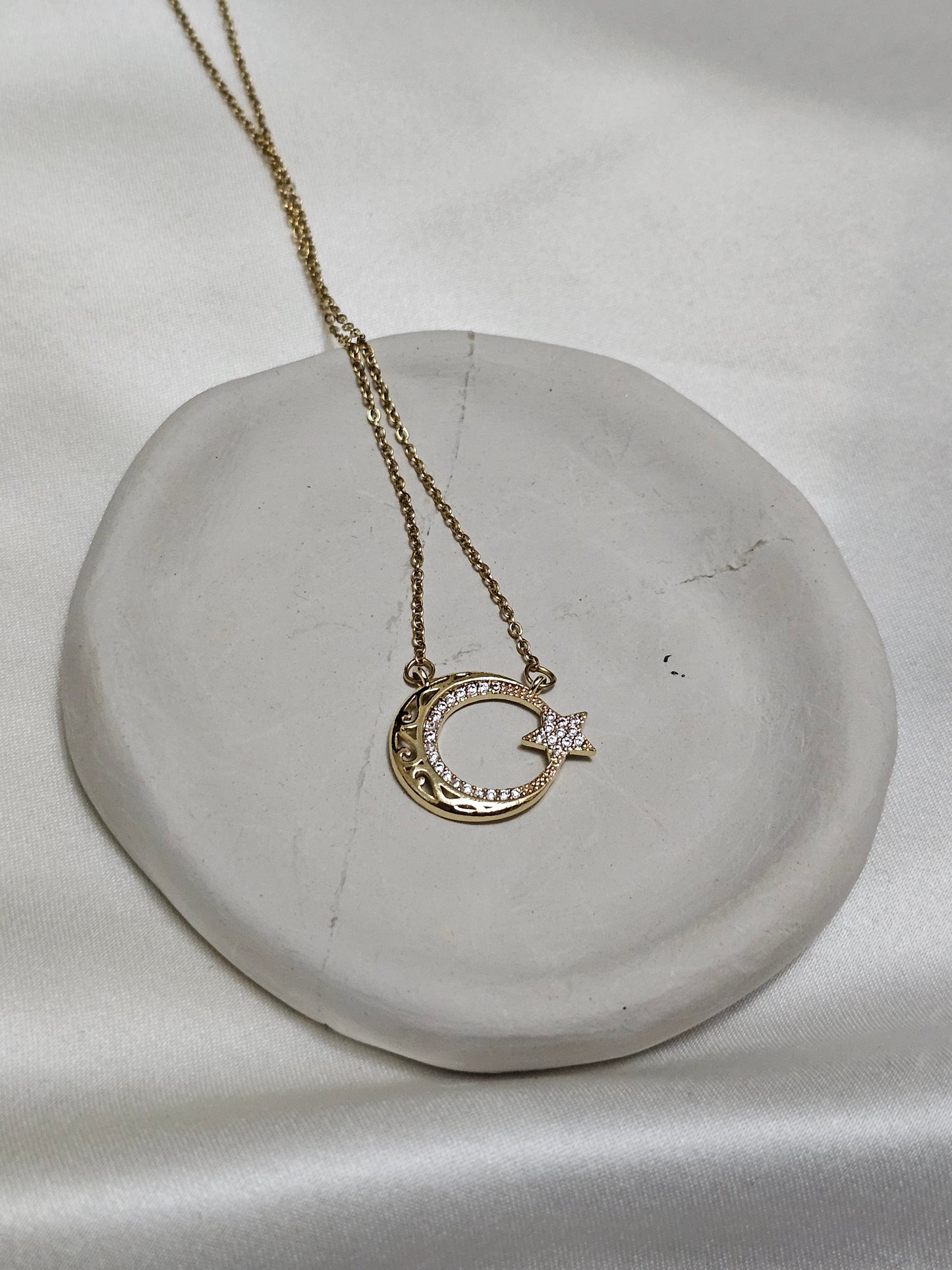 Gold Flag Steel Necklace with Stones
