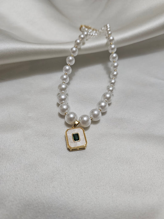 Emerald Stone Pearl Necklace Gold Steel