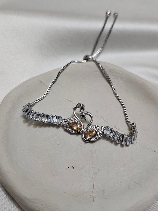 Kuğulu Silver Su Yolu Çelik Bileklik