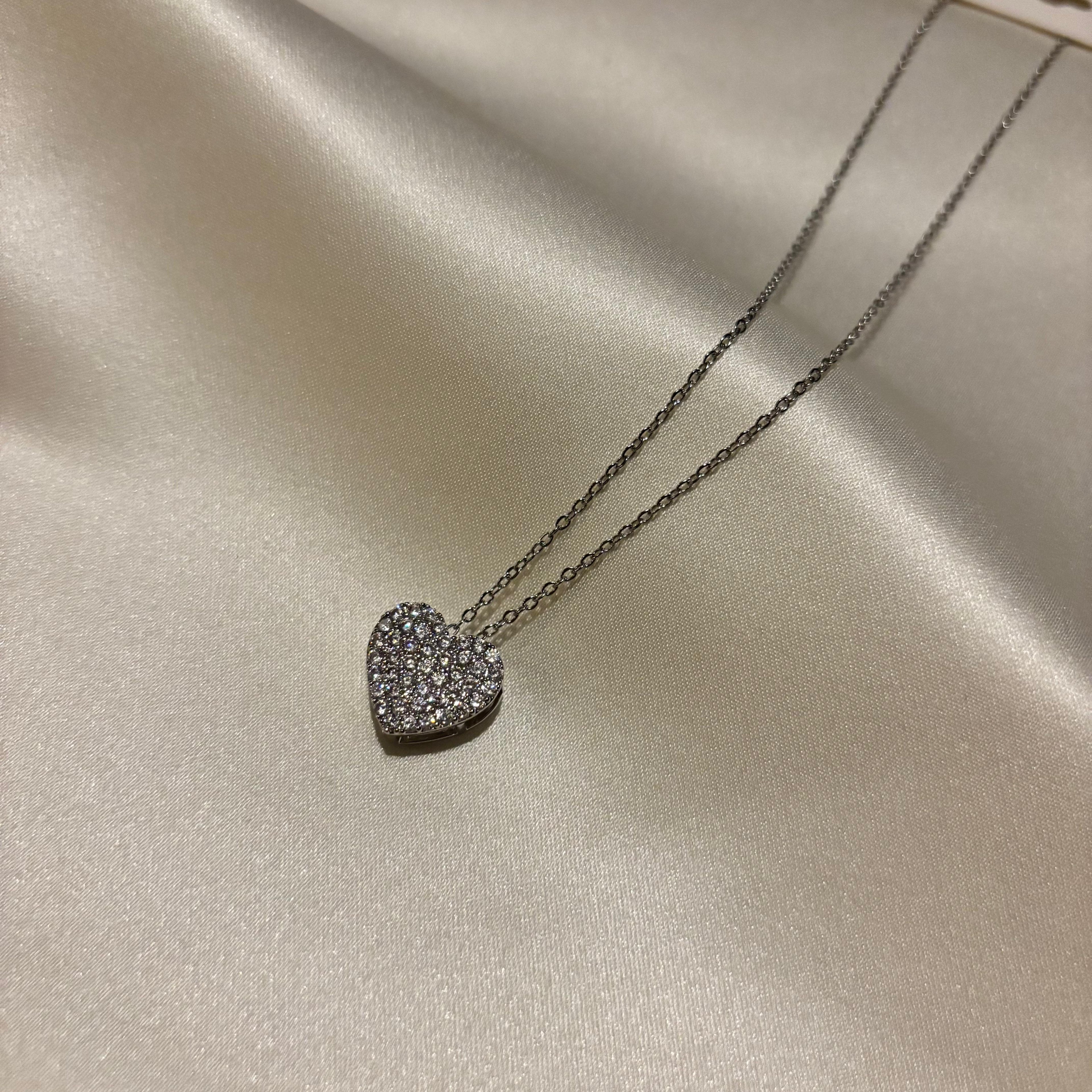 Lune Çelik Taşlı Silver Kalpli Kolye