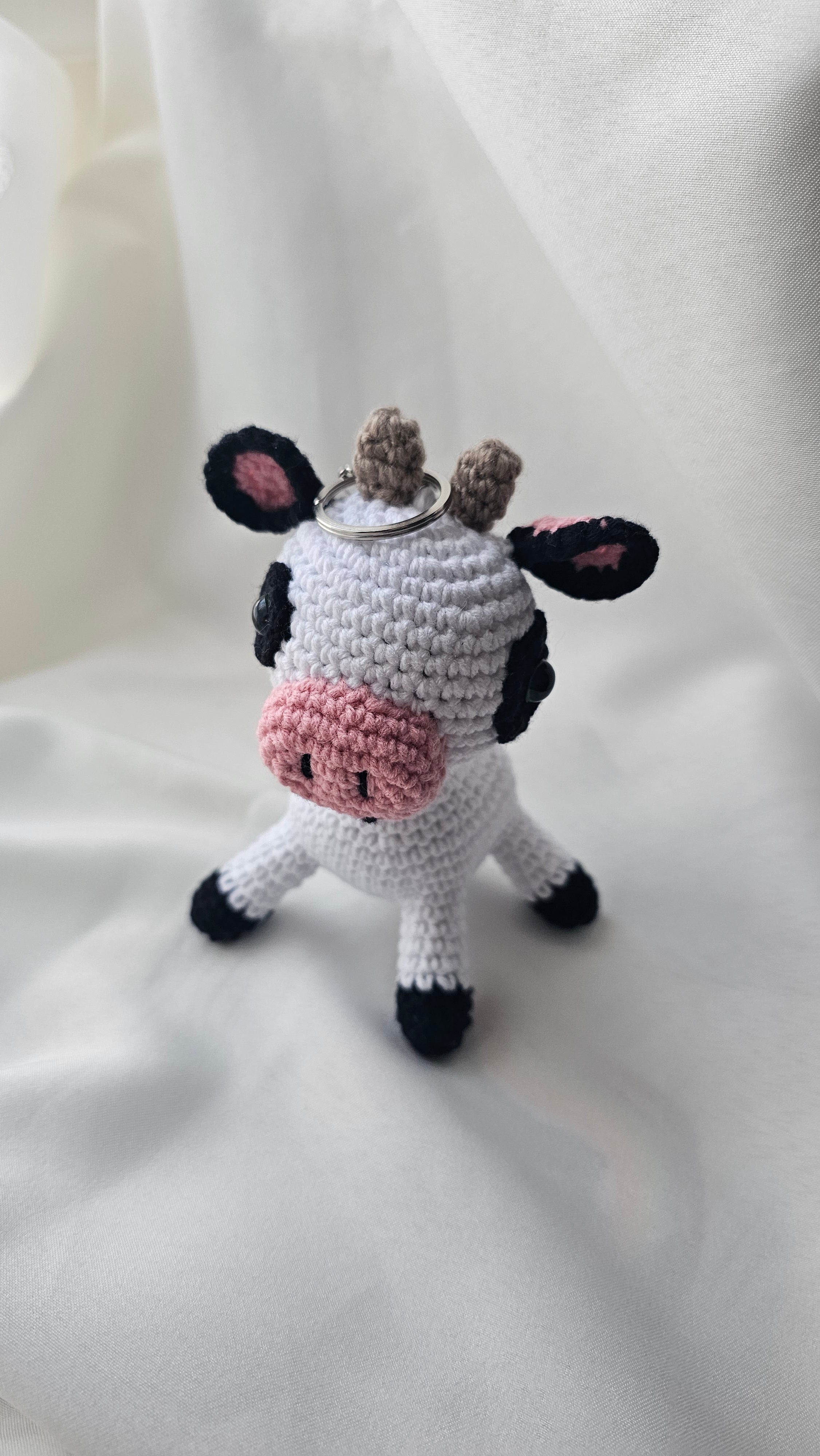 El Örgüsü İnek ANAHTARLIK