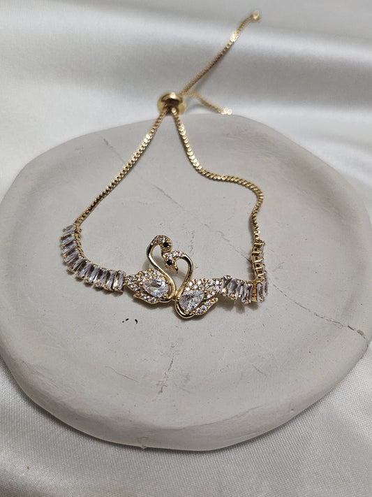 Kuğulu Gold Su Yolu Çelik Bileklik