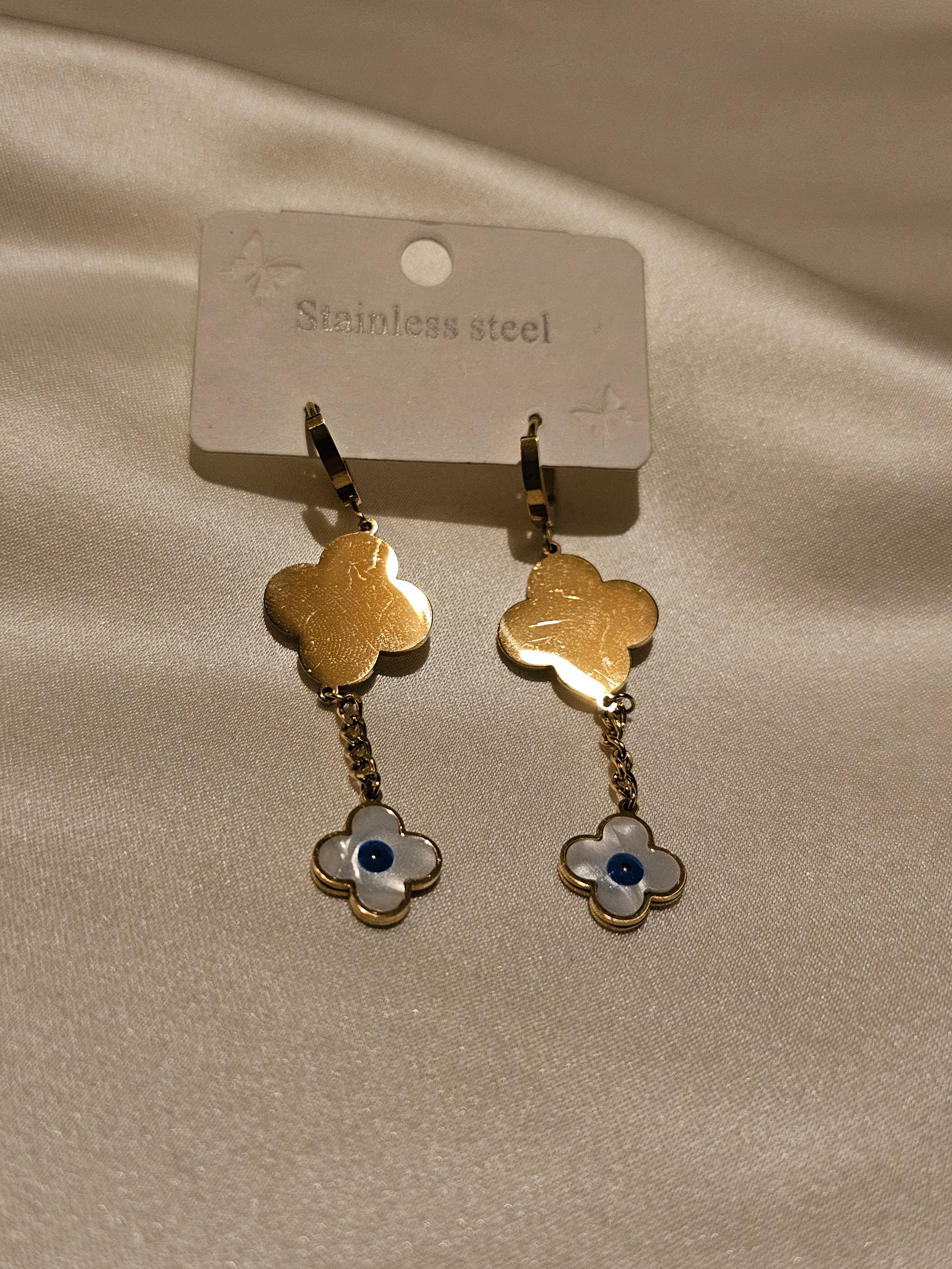 Lune Çelik Yonca Küpe Gold